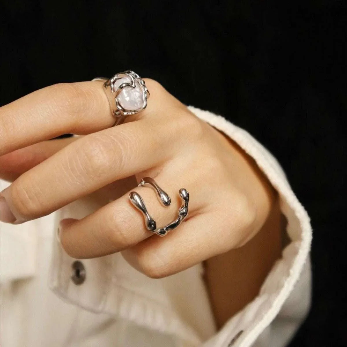 MRUNAL THAKUR - CELESTIAL PEARL WAVE RING (SET OF 2) - AEQEA