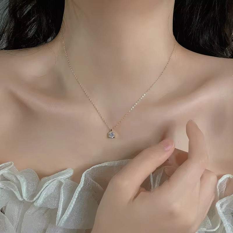 ELLY NECKLACE BY AEQEA