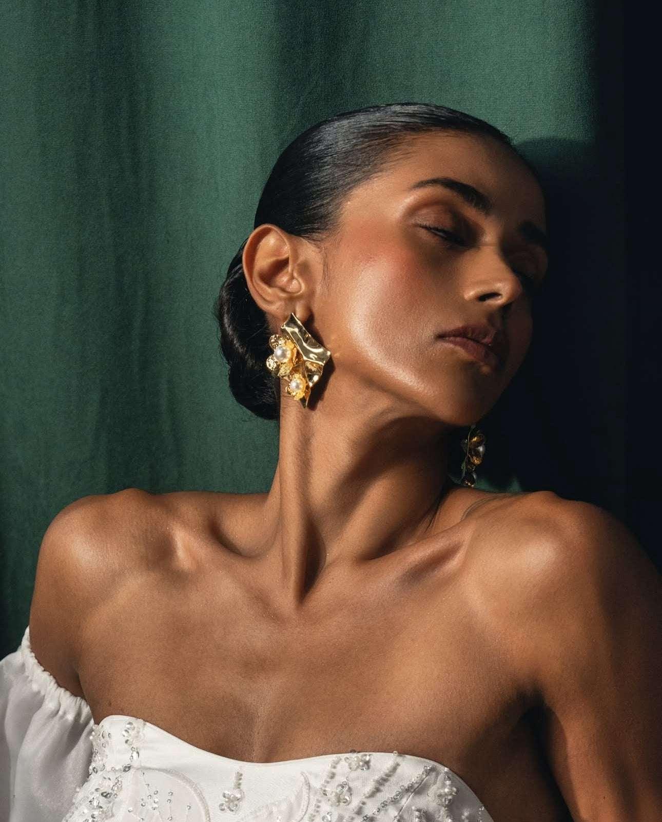 FLORA BLOOM EARRINGS - AEQEA