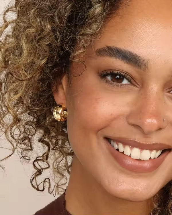 Mini Lea Huggies Hoop Earrings AEQEA