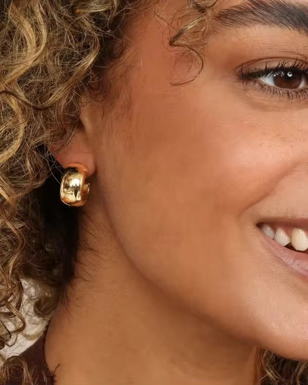 Mini Lea Huggies Hoop Earrings AEQEA