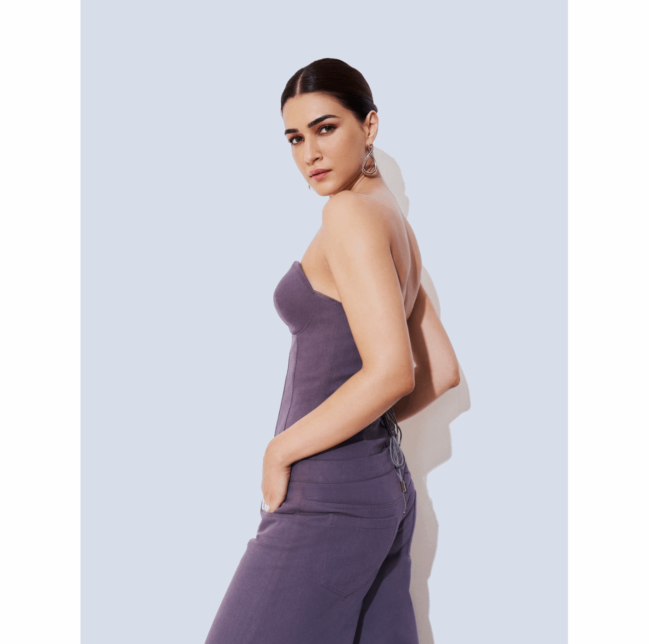 KRITI SANON - SILVER BREEZE EARRINGS BY AEQEA