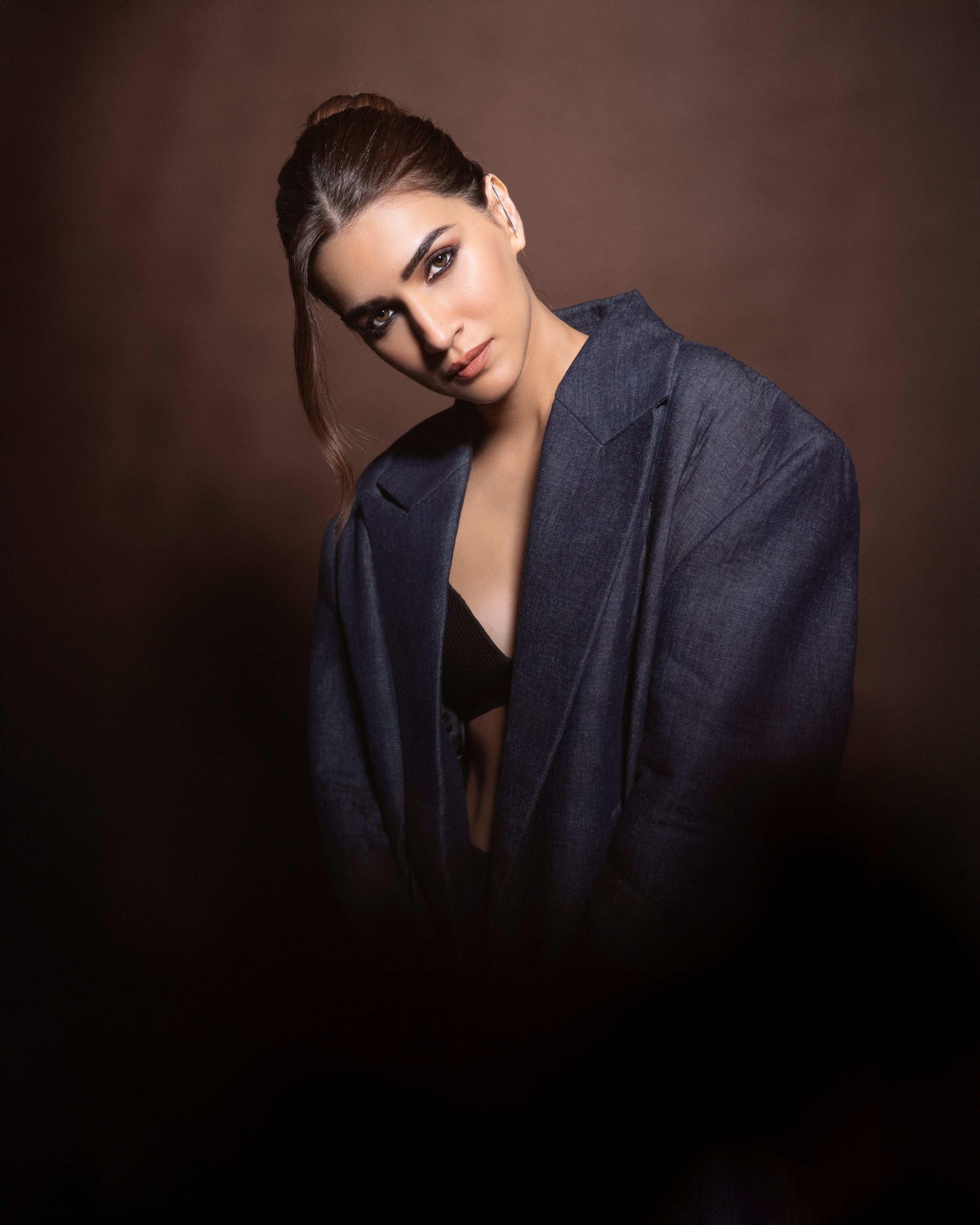 KRITI SANON - ZIRCONIA SLEEK EARCUFF - AEQEA - AEQEA