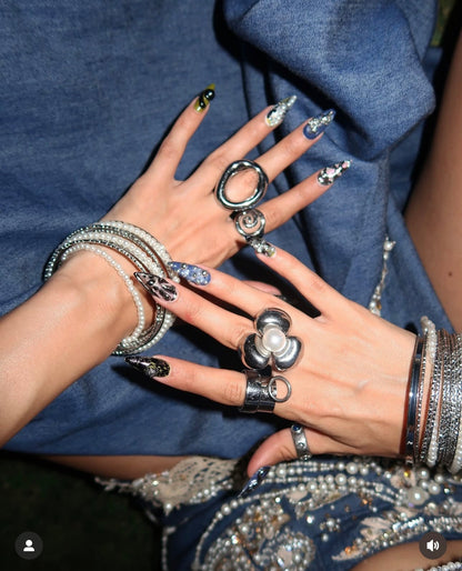 SILVER INFINITY LOOP RING AEQEA
