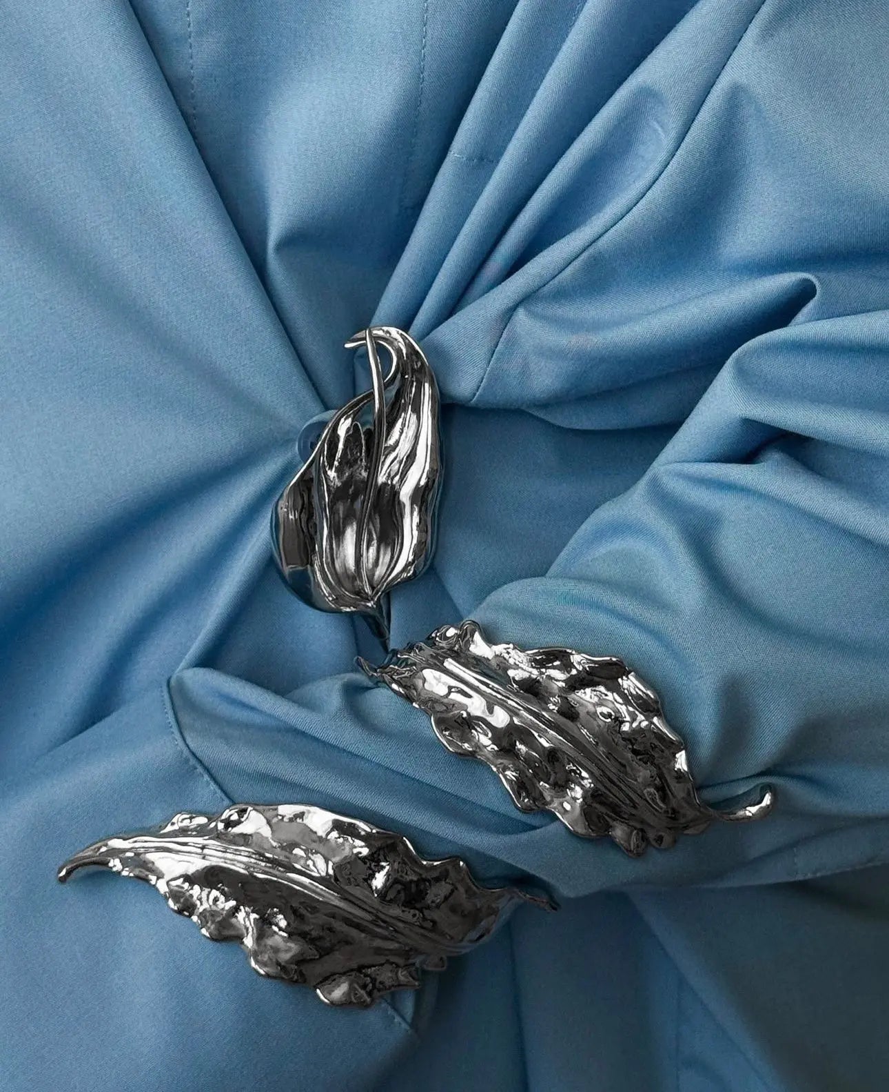 SILVER STATEMENT LEAF CUFF AEQEA