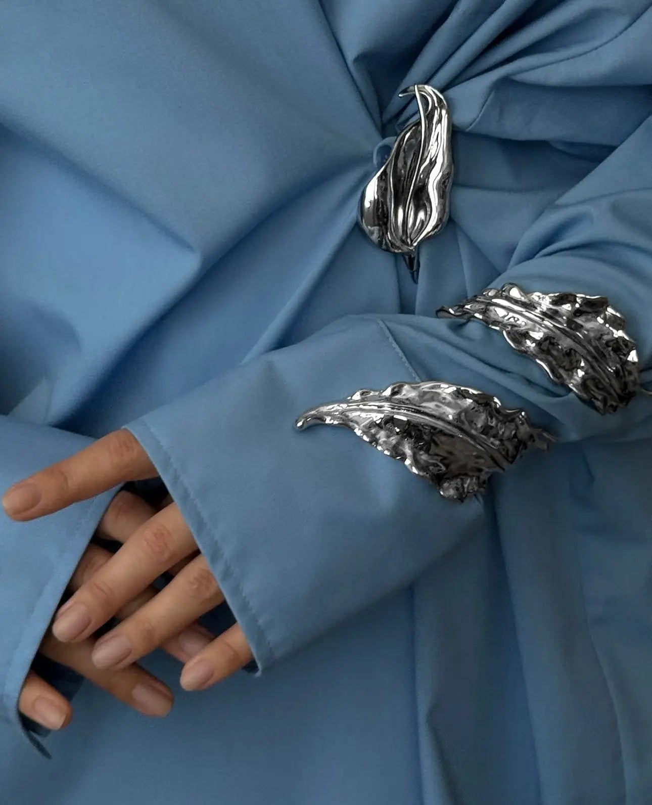 SILVER STATEMENT LEAF CUFF AEQEA