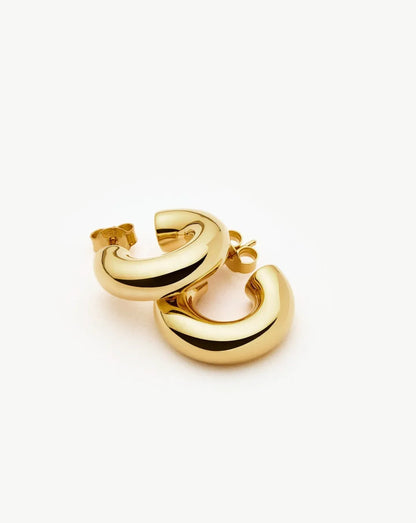 GOLD MINI CASEY HOOPS - AEQEA