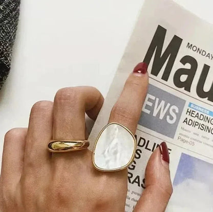 LUNAR GLOW PEARL RING - AEQEA