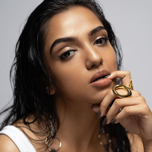 AHSAAS CHANNA - GOLD INFINITY LOOP RING - AEQEA