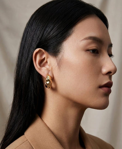 MARIA HOOPS