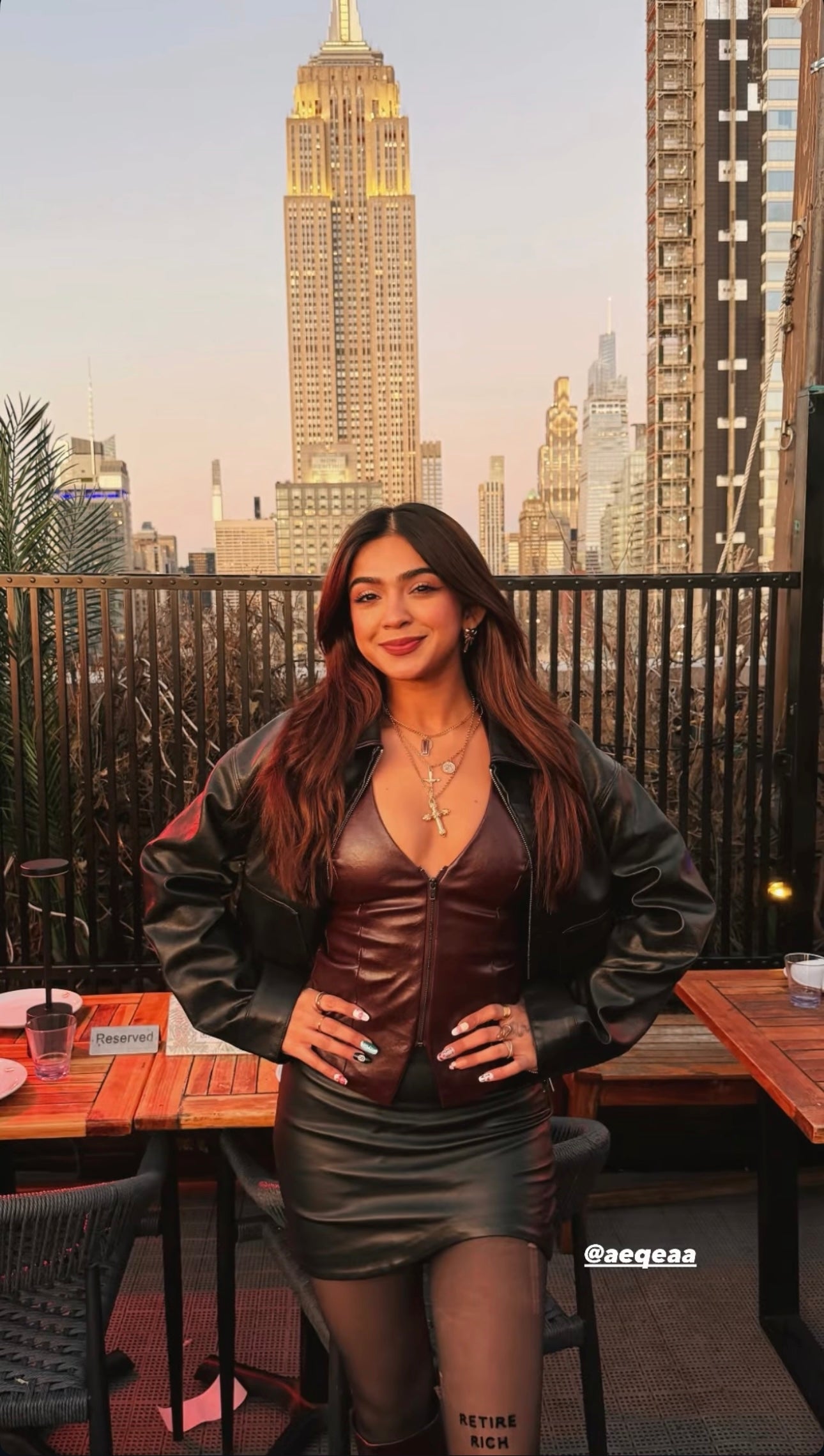 REBEL KID - RETIRE RICH TIGHTS AEQEA