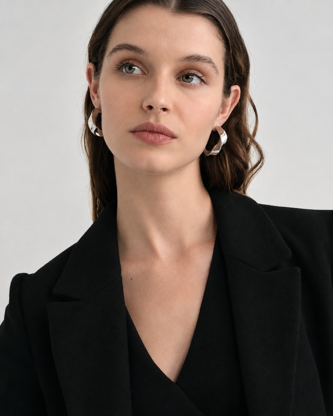 ARRIE TWIST HOOPS