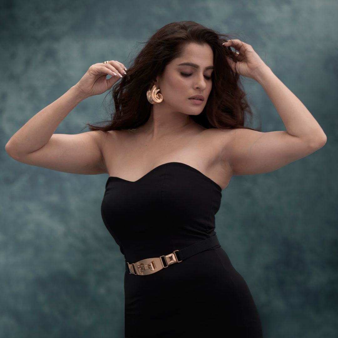 PRIYA BAPAT - AEQEA